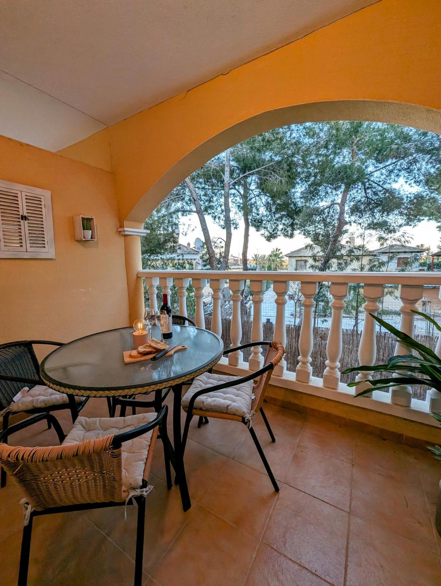 2 Bedroom Algorfa Townhouse With Pool Castillo de Montemar Eksteriør bilde
